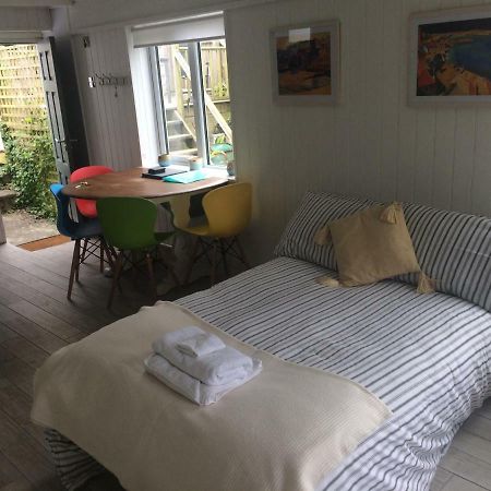 The Boat House Apartment คาร์บิสเบย์ ภายนอก รูปภาพ