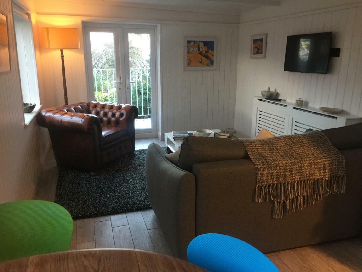 The Boat House Apartment คาร์บิสเบย์ ภายนอก รูปภาพ