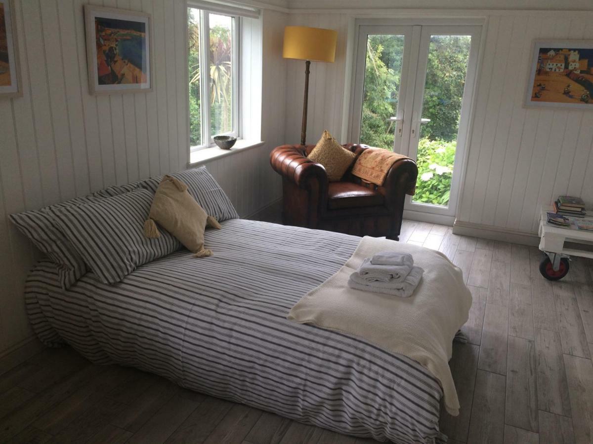 The Boat House Apartment คาร์บิสเบย์ ภายนอก รูปภาพ